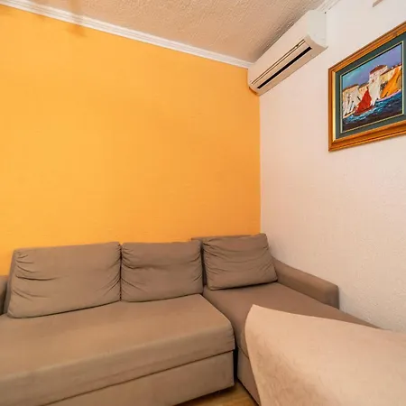 1 Bedroom Beautiful In Daire Barbat na Rabu