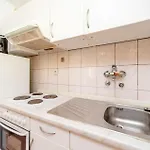 1 Bedroom Beautiful In Barbat na Rabu